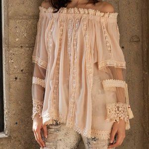 POL Off Shoulder Peasant Blouse in Blush